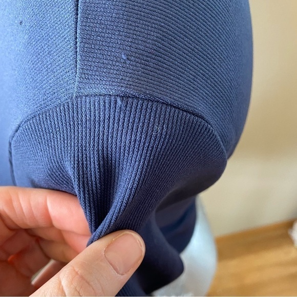 dynamite Cropped Long Sleeve Ribbed Stretch Top Size Small - Picture 4 of 9